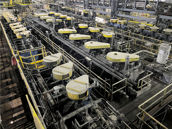 Bank of 6 METSO Model DR-100 Flotation Cells